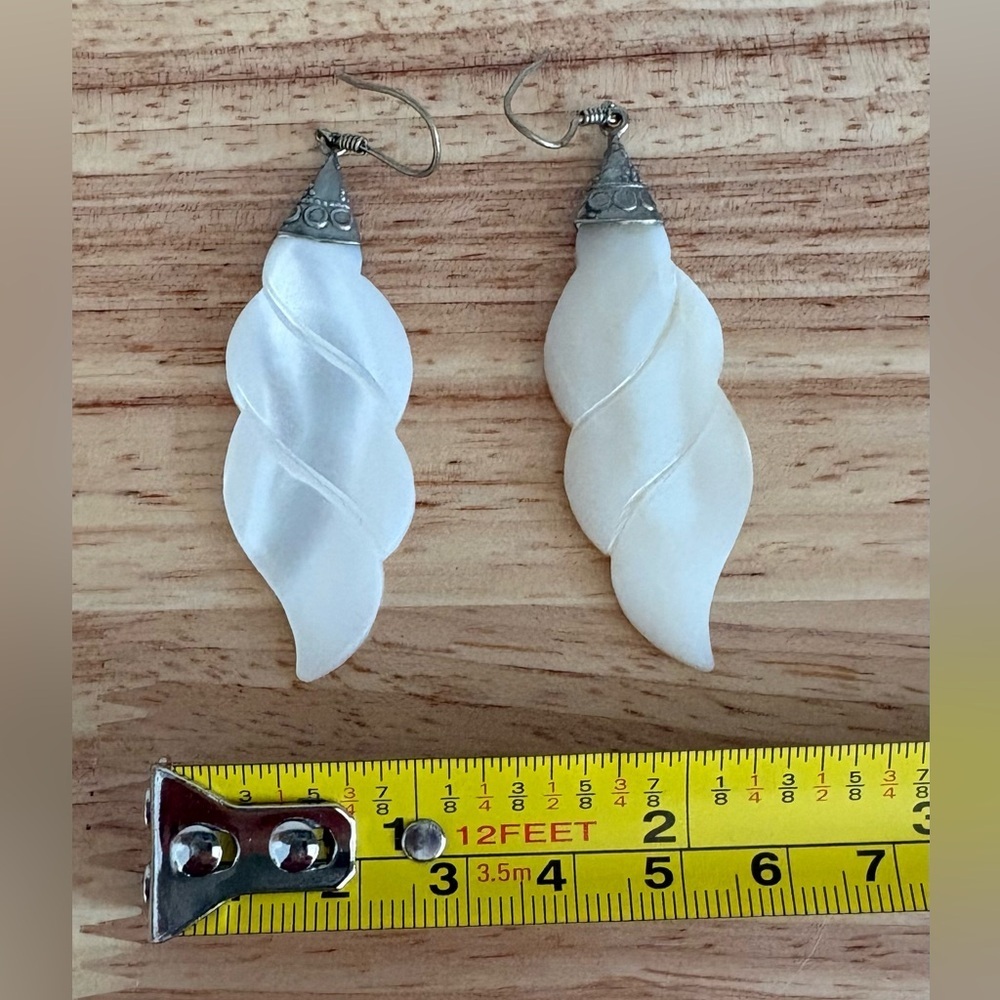 Vintage Carved Mother of Pearl Spiral Wing Drop Earrings - Picture 14 of 15